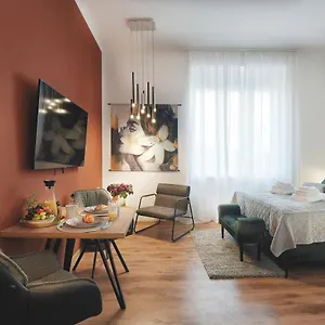  Aparthotel Emi Luxury